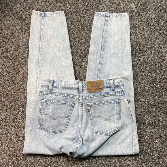 Vintage Levi's 550 Jeans Women's 28x30 USA Made Light Wash Relaxed Fit Acid Wash - Picture 9 of 10